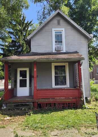 38 Auburn Ave, Shelby, OH 44875