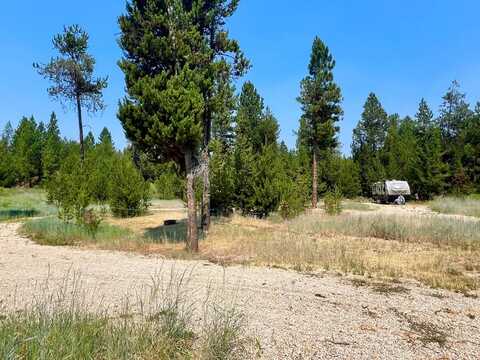 16 Mineral Drive, Cascade, ID 83611