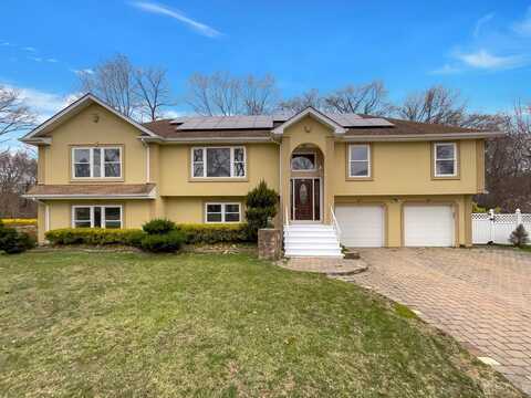 82 Herman Drive, Spotswood, NJ 08884