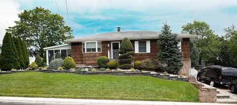 24 S Minnisink Avenue, Sayreville, NJ 08872