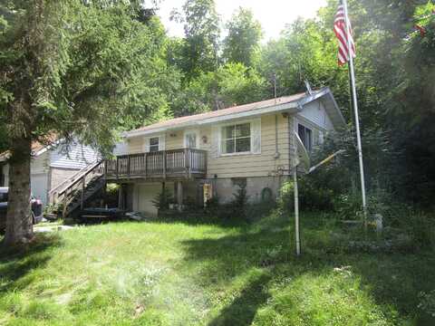 5794 White Eye Lake Rd, Crandon, WI 54520