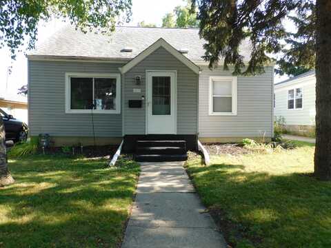 4007 Wright Ave, Racine, WI 53405