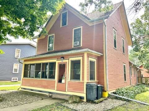 334 N Cincinnati St, Spring Green, WI 53588