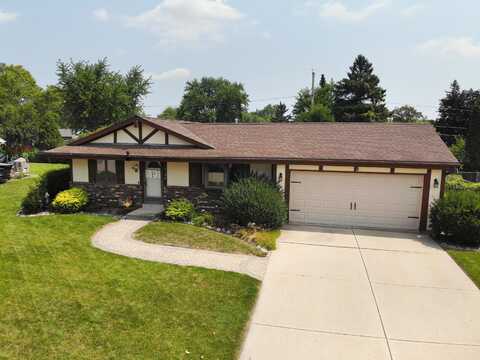 7146 S 38th St, Franklin, WI 53132