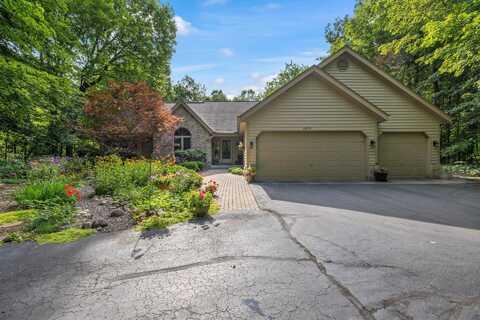 4436 Trillium Ln, Slinger, WI 53086