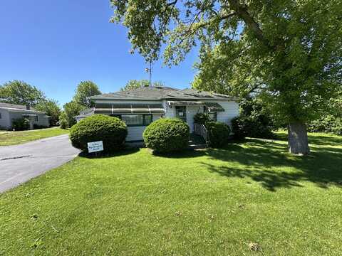 10819 Burlington Rd, Kenosha, WI 53144