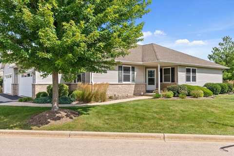 640 Trailview Xing, Waterford, WI 53185