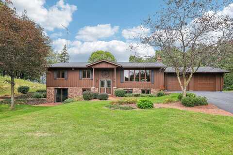 5092 Ruedebusch Rd, Burlington, WI 53105