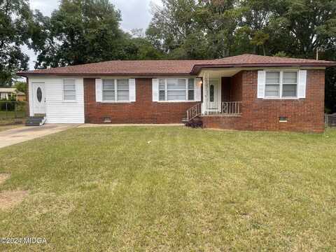 3677 Greenbriar Road E, Macon, GA 31204