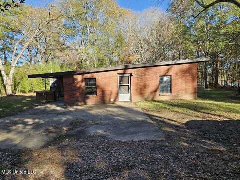 1108 Lake Dockery Road, Byram, MS 39272