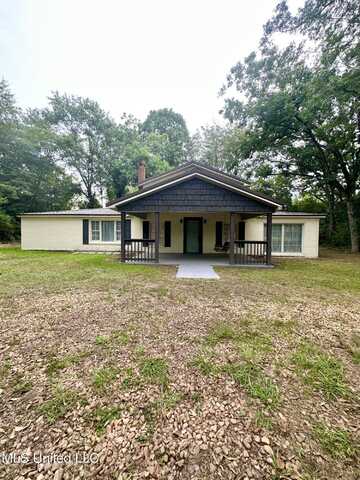 105 N Main Street, Mount Olive, MS 39119