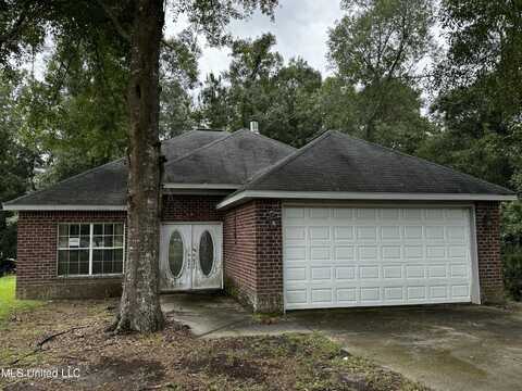 27 Maroon Drive, Picayune, MS 39466