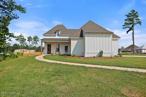 112 Charleston Cove, Madison, MS 39110