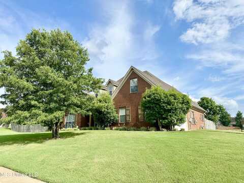 75 Cobblestone Lane N, Hernando, MS 38632