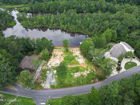 10456 Haleiwa Place, Diamondhead, MS 39525