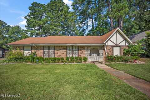 525 Cedarwood Drive, Jackson, MS 39212