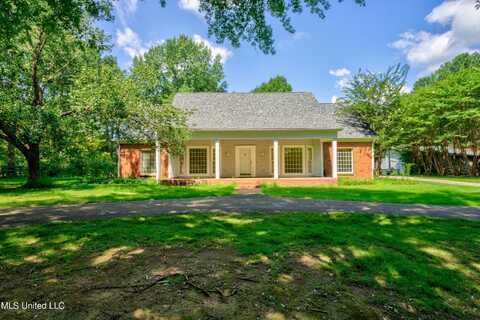 285 W Sweetwater Road, Byhalia, MS 38611