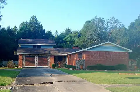 2607 Avenido Encanto Street, Gautier, MS 39553