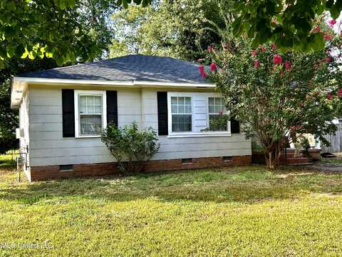 410 Cherokee Road, Greenwood, MS 38930