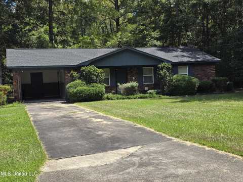 601 Lakewood Loop, Hattiesburg, MS 39402