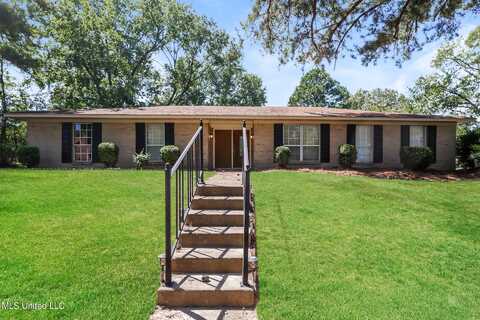 101 Abby Oak Drive, Clinton, MS 39056