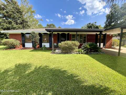 6225 Tennyson Drive, Ocean Springs, MS 39564