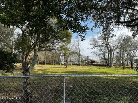 306 Crawford Street, Biloxi, MS 39530