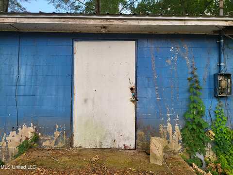 1007 Nelson Avenue, McComb, MS 39648