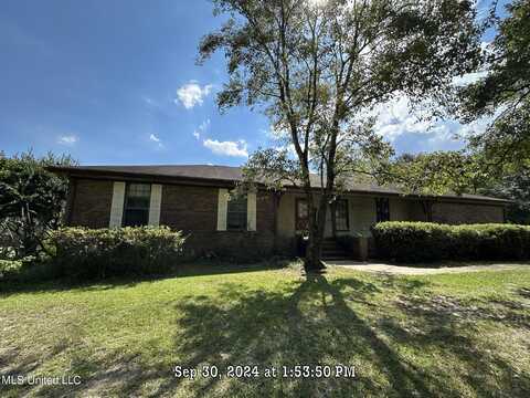 3240 Kings Bridge Road, Moss Point, MS 39552