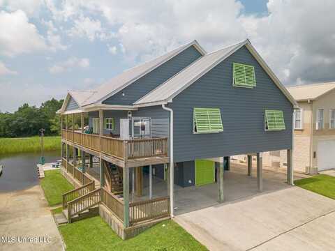 4013 Haiti St, Bay Saint Louis, MS 39520