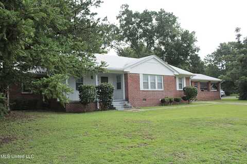 34 A Street Street, Bay Springs, MS 39422