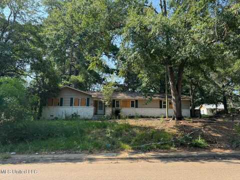 831 Raymond Road, Jackson, MS 39204