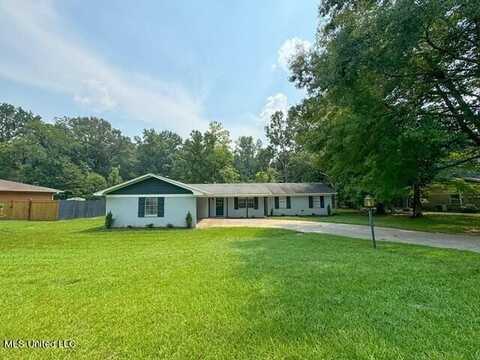 305 Longview Street, Vicksburg, MS 39180