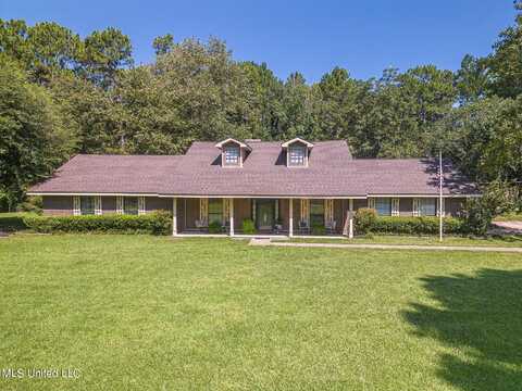 469 Fruitland Park Road, Wiggins, MS 39577