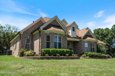 105 White Oak Cove, Coldwater, MS 38618