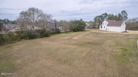 401 Goose Pointe Boulevard, Biloxi, MS 39531