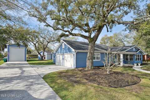 434 St John Street, Bay Saint Louis, MS 39520