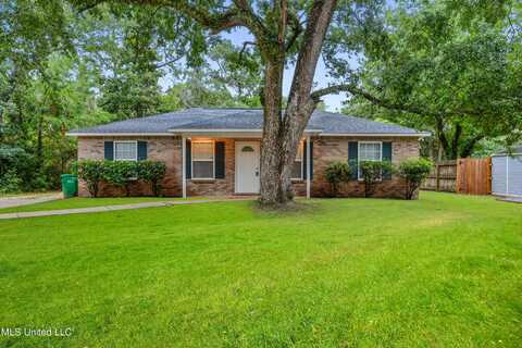 1604 Doe Street, Ocean Springs, MS 39564