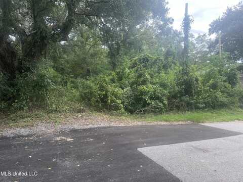 Lot 3 S 16th Street, Ocean Springs, MS 39564