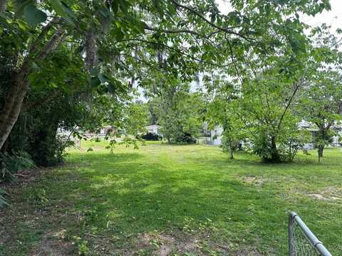 5540 8TH STREET, ZEPHYRHILLS, FL 33542