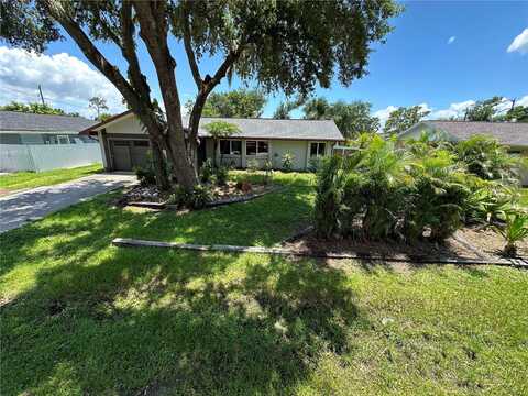 20359 BANNER AVENUE, PORT CHARLOTTE, FL 33952