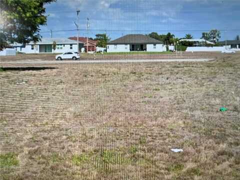 909 NW 8TH PLACE, CAPE CORAL, FL 33993