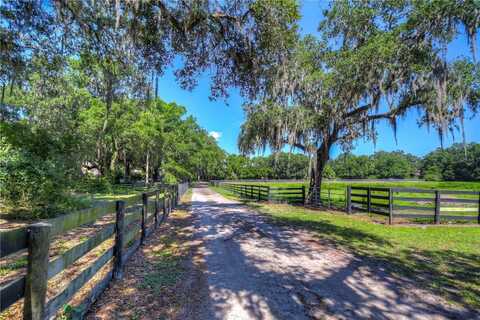 150 S SMOKEY MOUNTAIN ROAD, SEFFNER, FL 33584