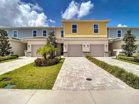 812 DRIVING RANGE COURT, REUNION, FL 34747