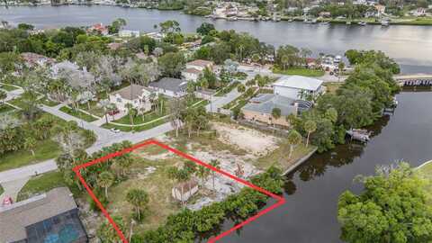 724 SEMINOLE BOULEVARD, TARPON SPRINGS, FL 34689