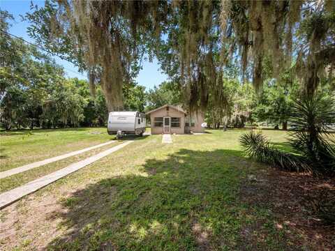 121 8TH STREET NE, FORT MEADE, FL 33841