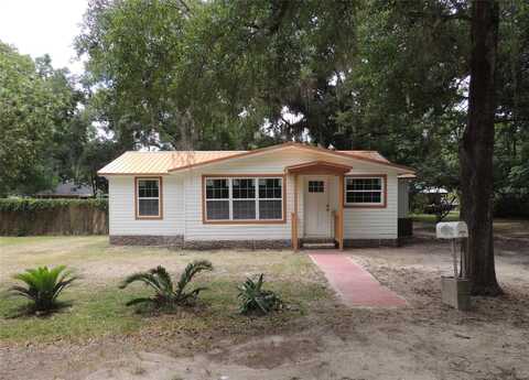 425 NE 3RD AVENUE, WILLISTON, FL 32696