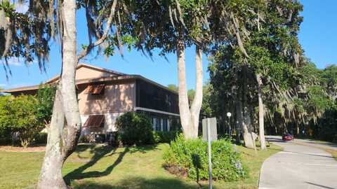 190 HICKORY WOODS COURT, DELTONA, FL 32725