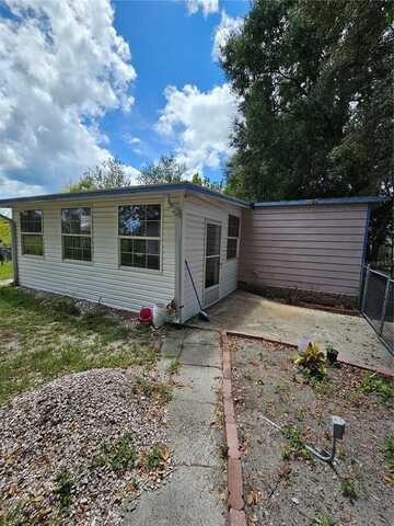 18680 SE 25TH PLACE, OCKLAWAHA, FL 32179