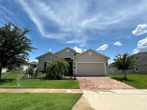 220 MESSINA PLACE, HOWEY IN THE HILLS, FL 34737